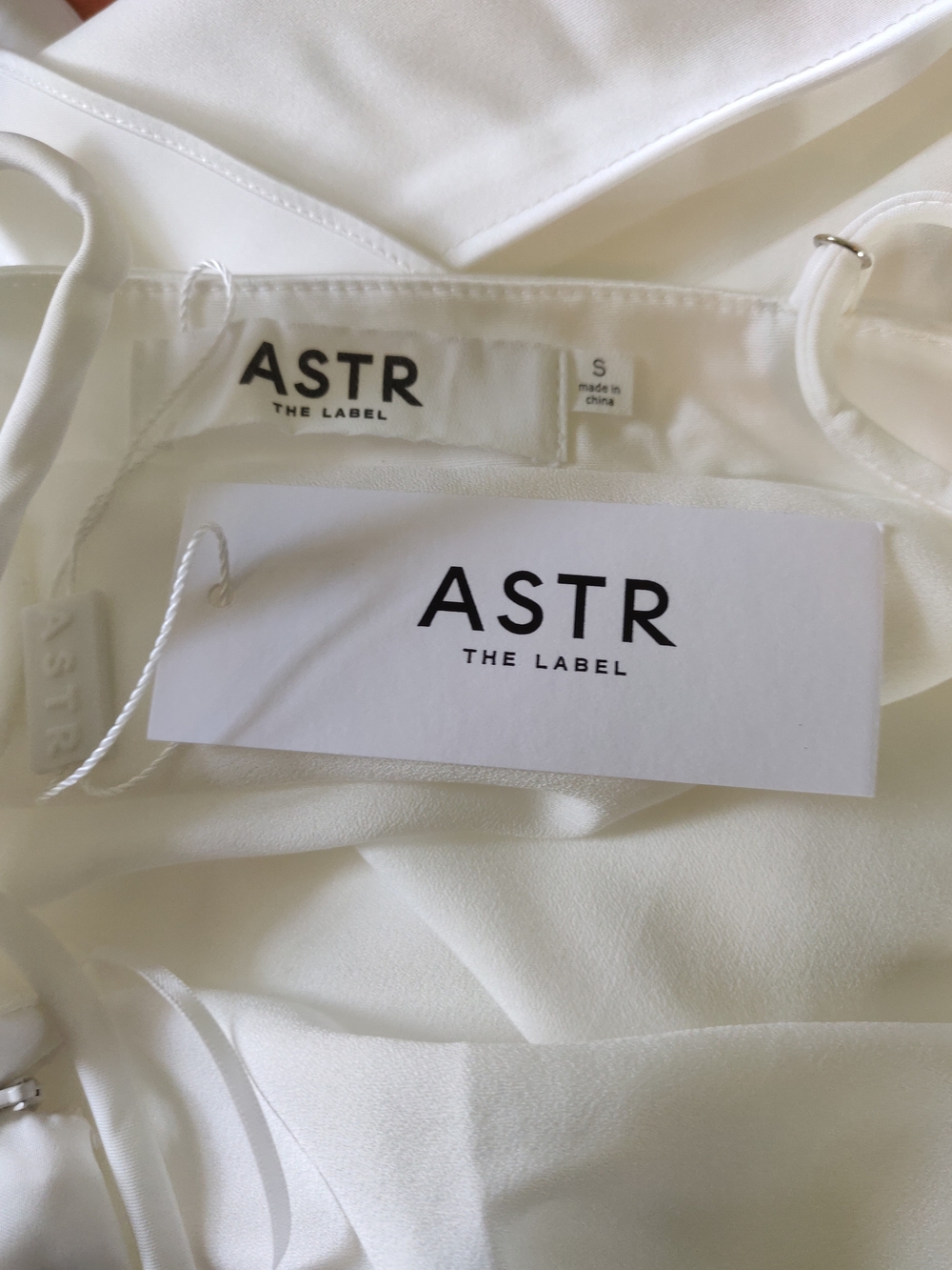 ASTR White One-Shoulder Ruffle Column Dress - Picture 2 of 4
